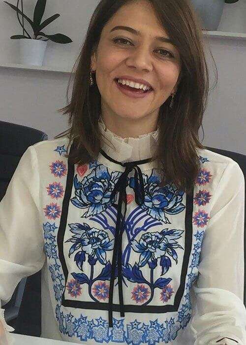 derya tuna derya tuna